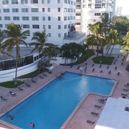 Deluxe Studios And Apartments At The Casablanca-2